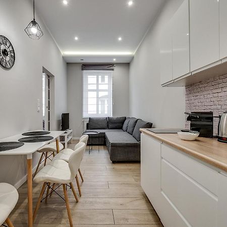 Central Platinum Apartments 8 リブニク エクステリア 写真