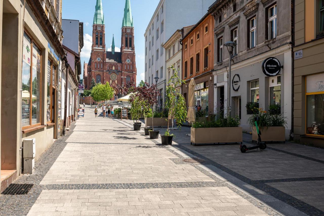 Central Platinum Apartments 8 リブニク エクステリア 写真
