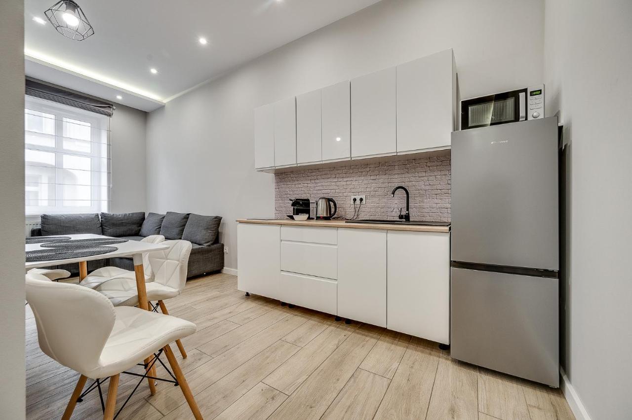 Central Platinum Apartments 8 リブニク エクステリア 写真